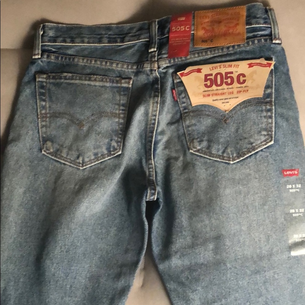 Jeans - Picture 2 of 6